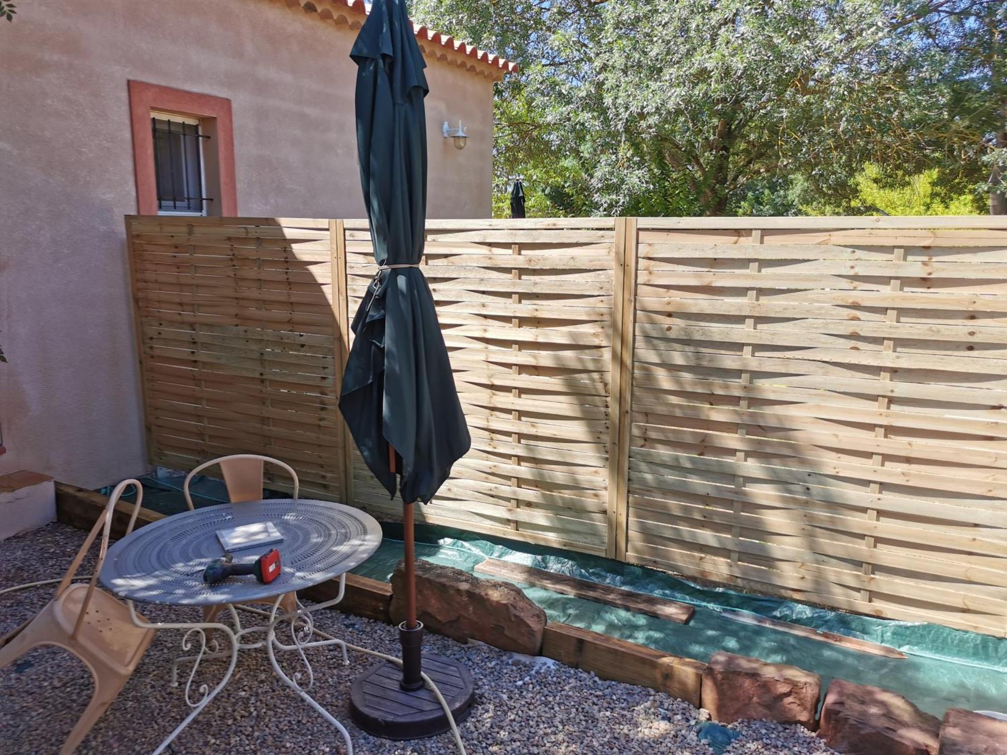 Studio De Charme En Provence, Piscine Et Jacuzzi Partages Le Luc Kültér fotó